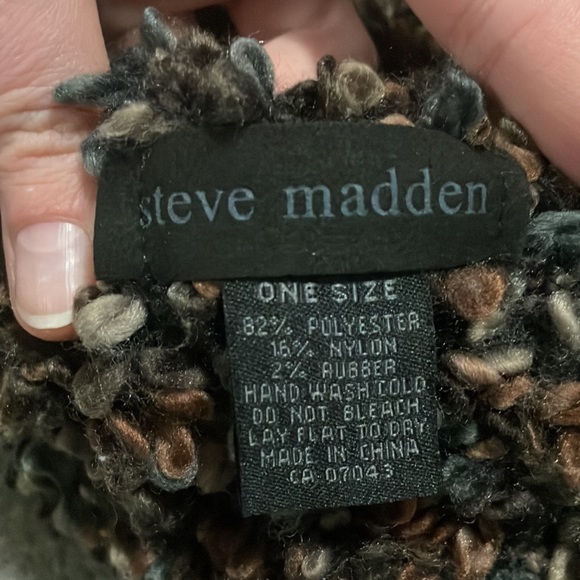 Steve Madden multicolour textured beanie. Never worn Size: one size - Picture 2 of 3